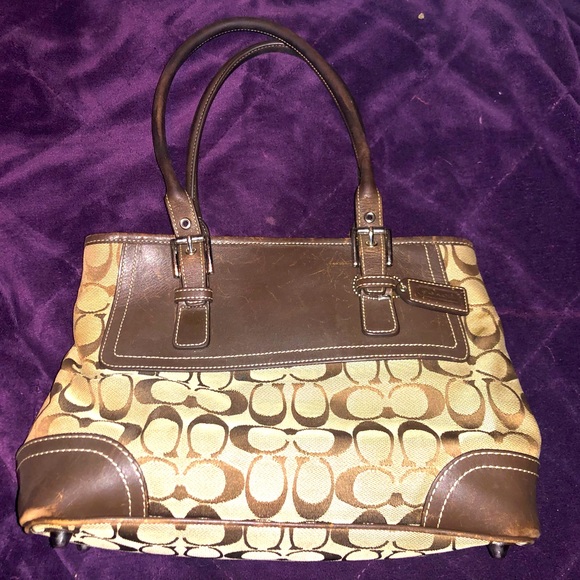 🇺🇸2/$40 Authentic Coach shoulder purse - Picture 1 of 8